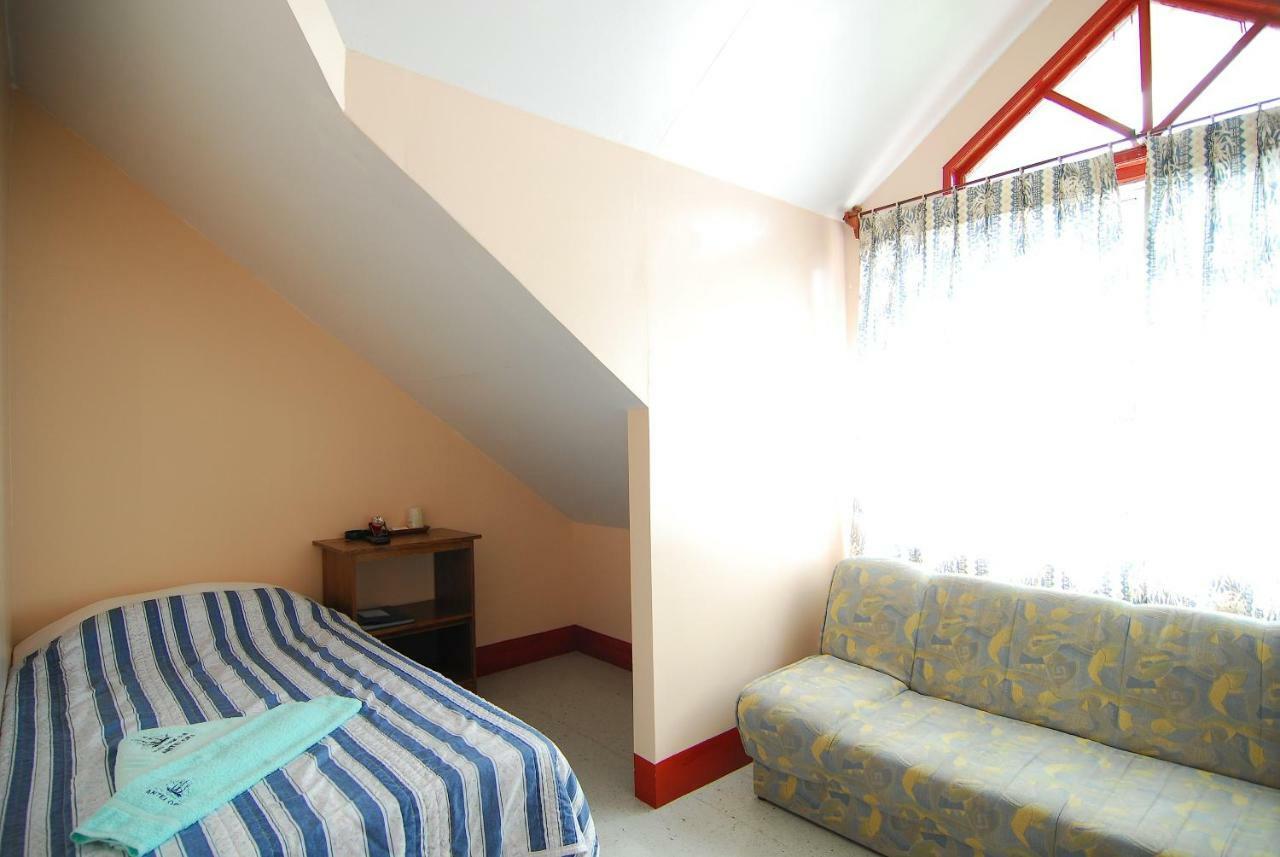 Antelope Guesthouse Koror Buitenkant foto